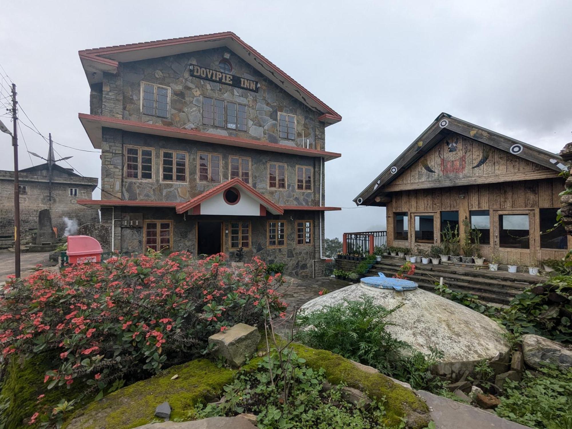 Dovipie Inn Kohima Εξωτερικό φωτογραφία