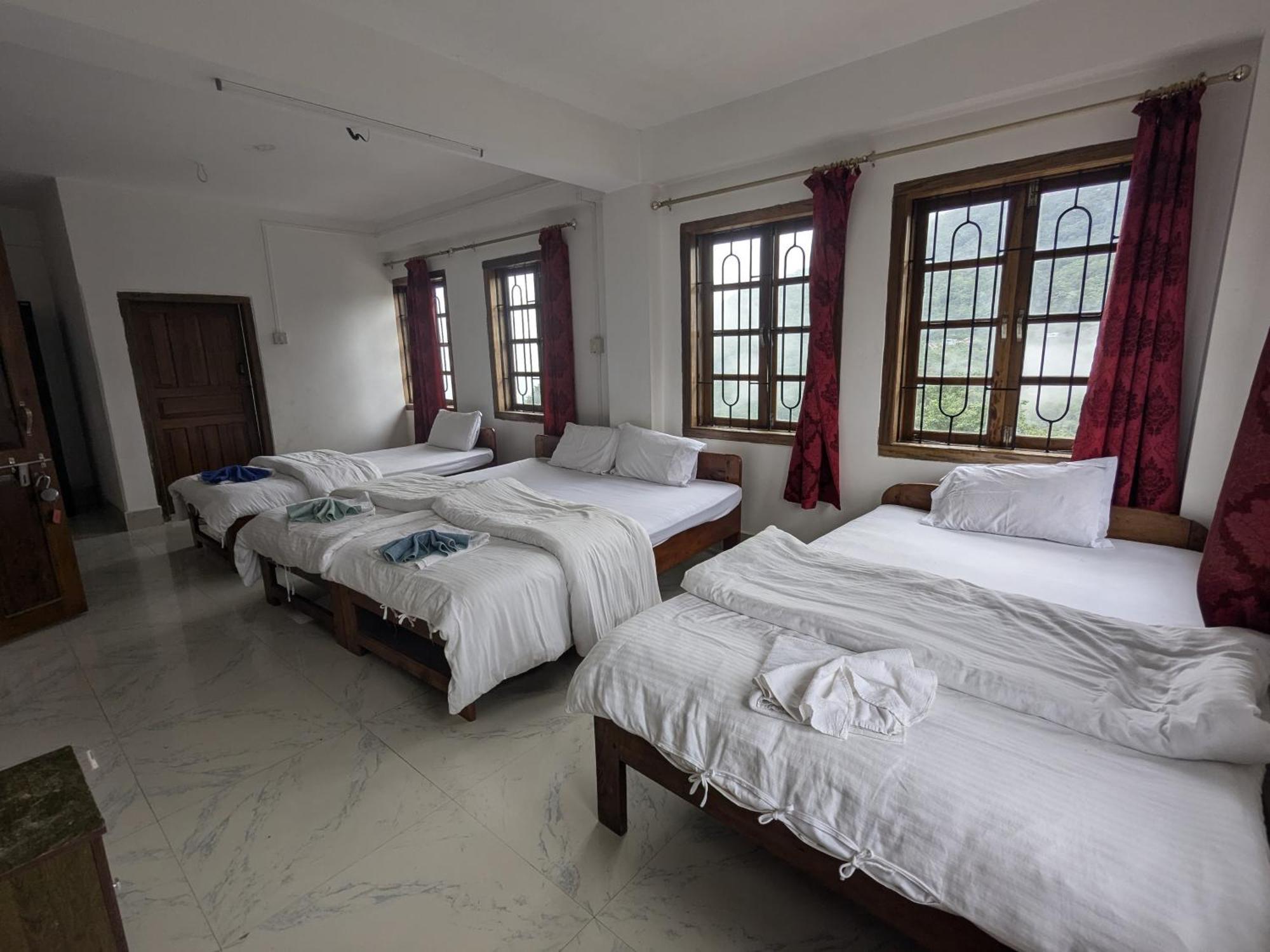 Dovipie Inn Kohima Εξωτερικό φωτογραφία